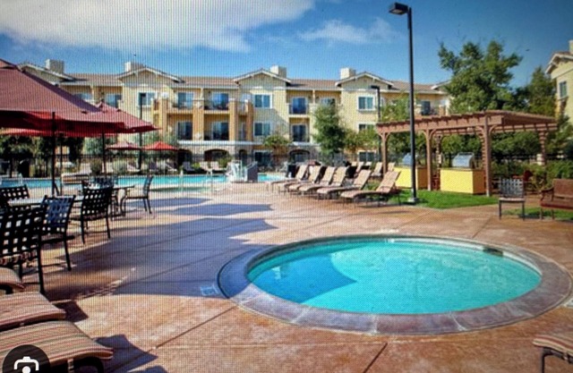 VINO BELLO RESORT-NAPA-SLEEPS 4 - AVAILABLE BOTTLE ROCK WEEKEND!