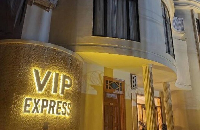 VIP Express Peshawar