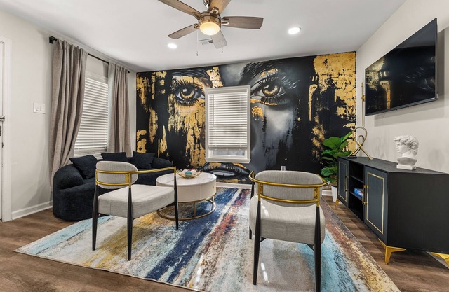 Vision on George Comfortable 4BR Home for Groups And Long Stays Rated 10/10