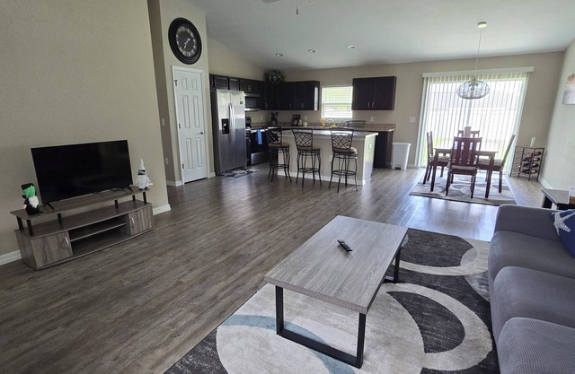 Visit Near Ocala, Florida, Close to Orlando, Tampa & More!