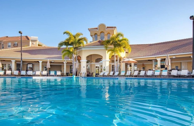 Vista Cay 2BR on Universal Blvd! 2-miles to I-Dr! (5049CV)