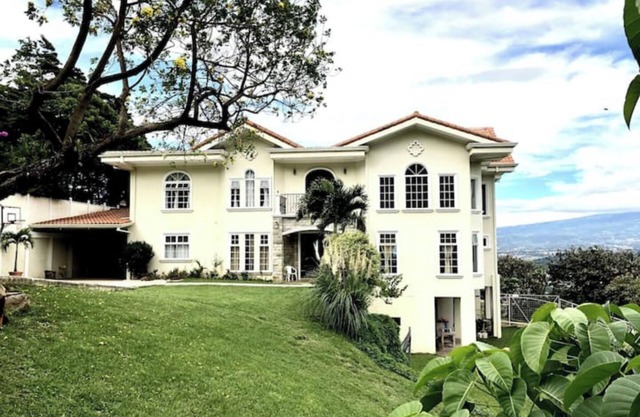 Vista Oro Luxurious Private Villa Heat Pool Views