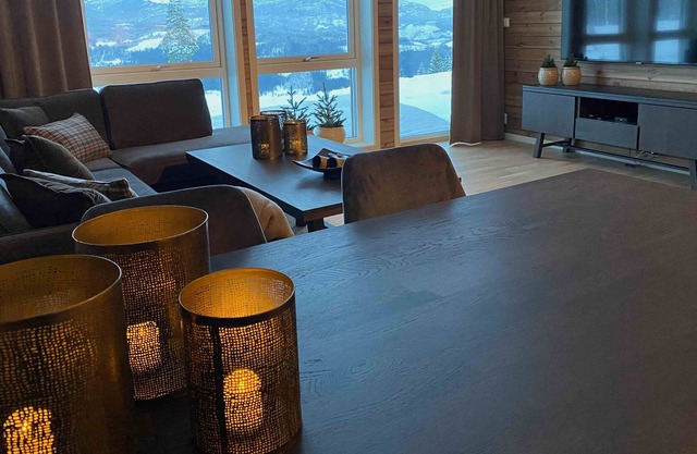 Voss - New modern apartment with great view - ski in & out