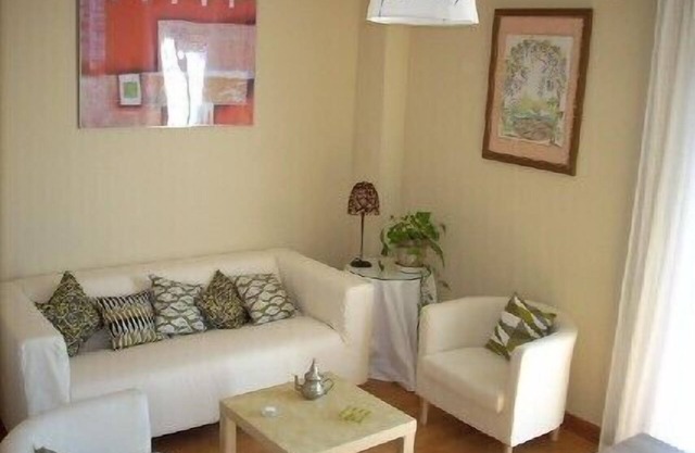 VTV San Francisco - Cordoba Center. Private parking available