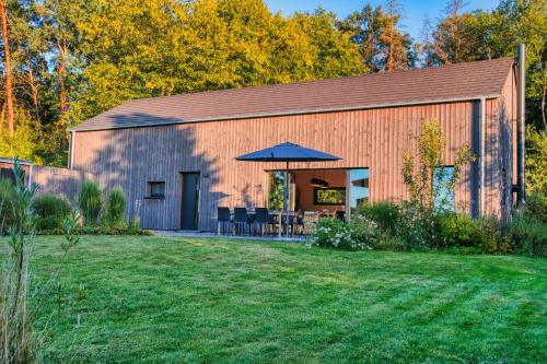 Wäller Haus - Modern villa with fireplace & large natural garden