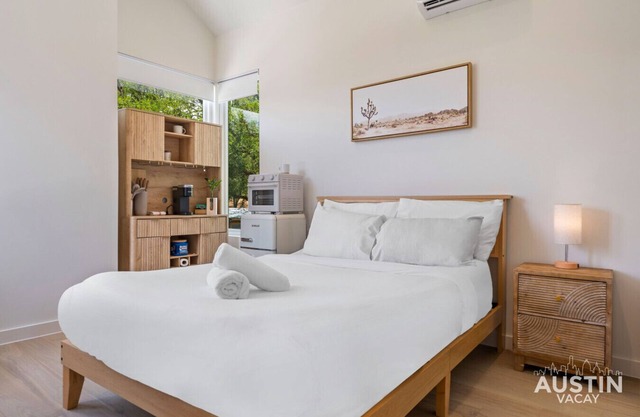 Waldorf #2B xxxxxxxx