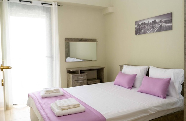 Walk by the sea.Enjoy your stay in this peaceful and central accommodation.