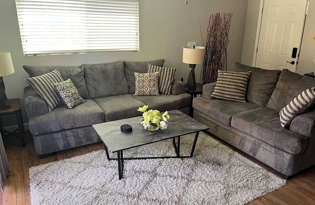 Walk into Old Scottsdale from this recently remodeled 1 BR condo