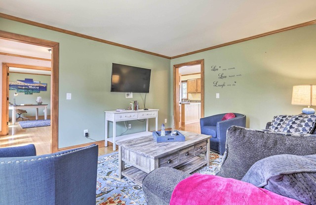 Walk to Beach on Buzzards Bay: Onset Home w/Deck!