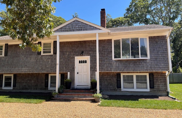 Walk to downtown Edgartown in quiet neighborhood - Perfect Location!