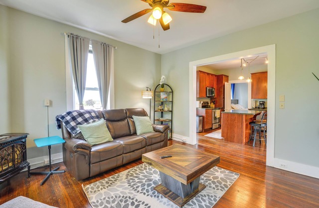 Walk to Lake & Dining: Inviting Sackets Harbor Apt