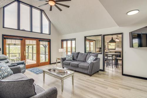 Walk to Marina Water-View Dale Hollow Lake Escape