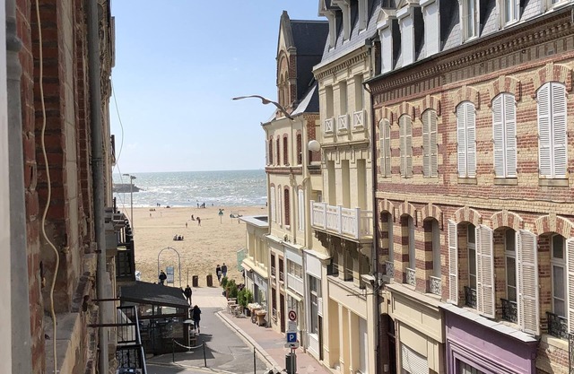 Walking distance to the beach!