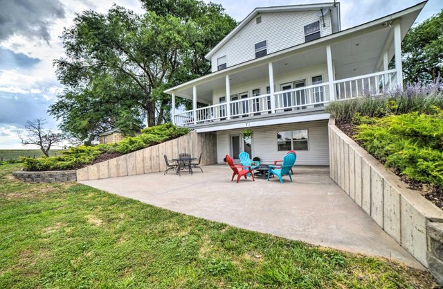 Walkout Apartment with Mtn View on Cortez Ranch