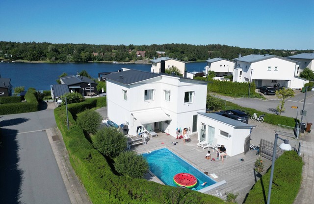 Water facing villa with pool & sauna