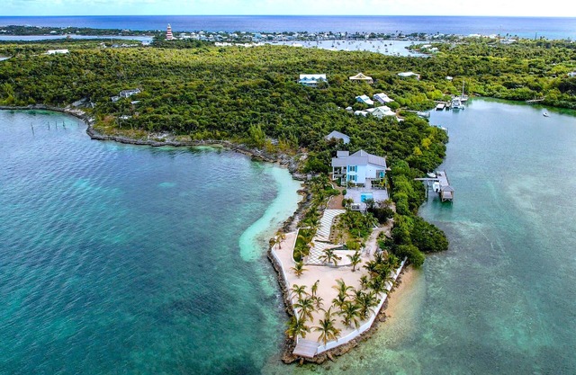 Waterfront 4-Bedroom Home on Private Peninsula w/Private Dock!