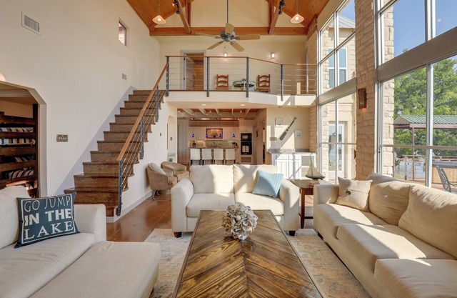 Waterfront Granbury House w/Deck & Private Dock!