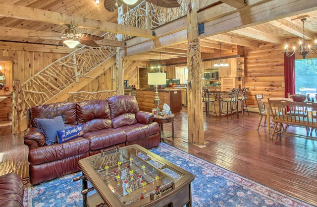 Waterfront Log Cabin w/ Hot Tub & Fire Pit!