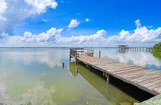 Waterfront Oasis - Private Pier, Walk to Beach!