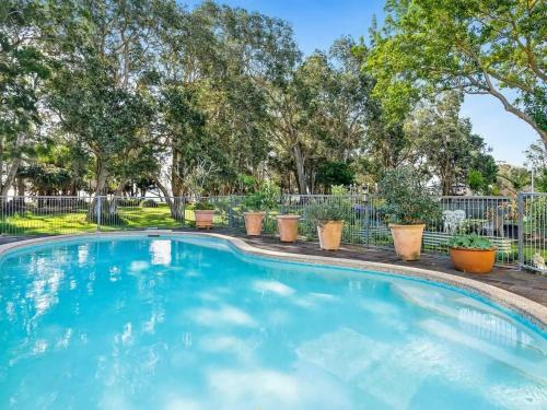 Waterfront Pet Friendly Abode Toukley NSW