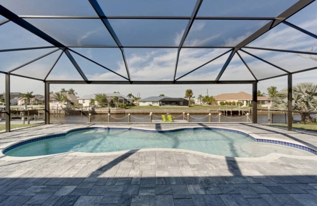 Waterfront Retreat, Heated Pool, Boat Dock & More