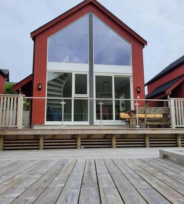 Waterfront Suite l Ballstad l Lofoten l Norway