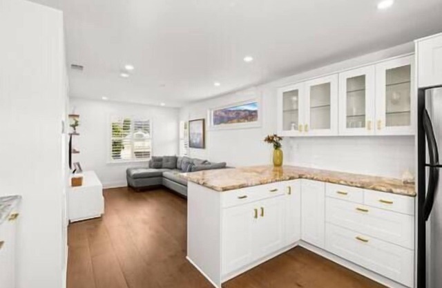 Watermark Suite D, Upstairs