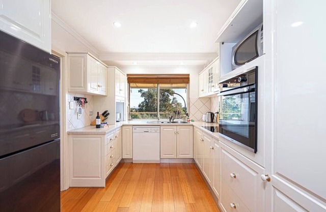 Wattle Park Charm 2BR Home - Minutes from the city - Wifi - Balcony