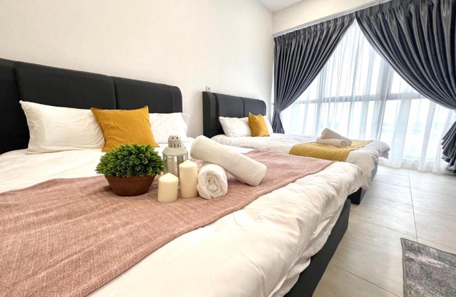 Weekly / Monthly Book - Bellsuite Suite Sepang by Go-Main
