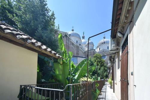 Welc-ōm Santa Giustina apartment