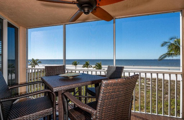 Welcome to Beach Villa's # 202 Vacation Rental - 250 Estero Blvd condo