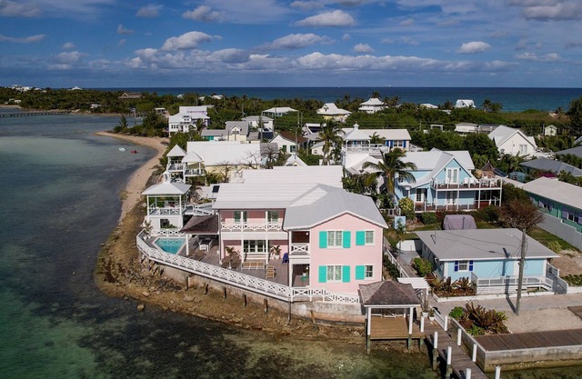 Welcome to Flamingo Villa: Your Luxurious Retreat on Hope Town Harbourfront