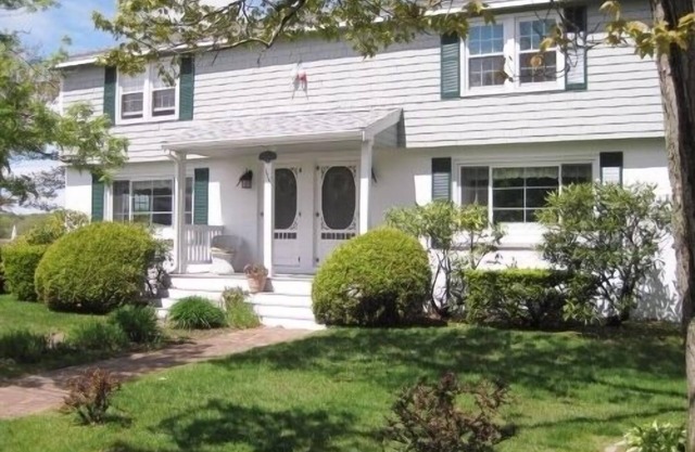 Welcome to Marshview North in Moody Beach