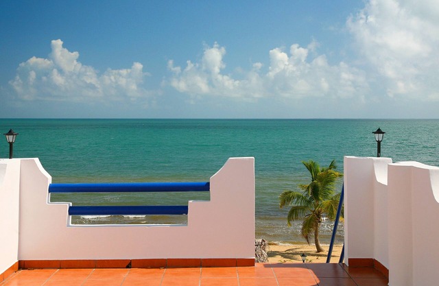 Welcome to One of the Best Sandy Beaches in Belize!