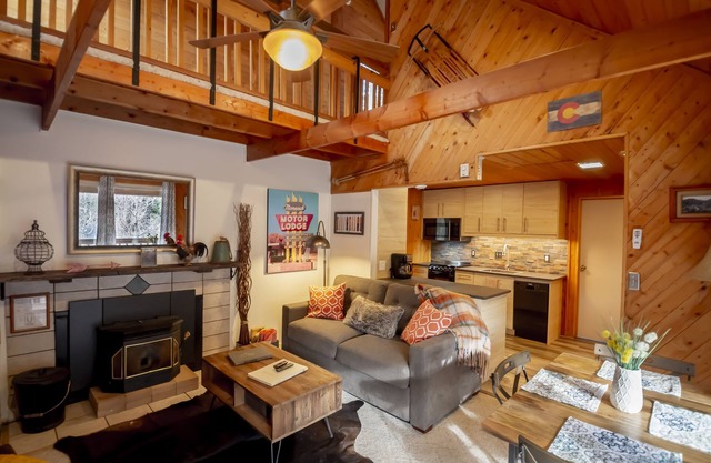 Welcome to Rocky Top Cabins A & B- Basecamp for your adventures!