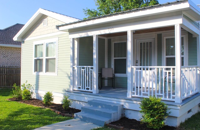 Welcome to The Oyster Shack! The Coast's cutest coastal cottage!