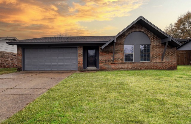 Welcoming 4-bedroom house with AC in charming Forney