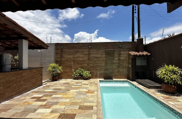 Well located house with swimming pool, 7 minutes drive from Praia Grande in Ubatuba