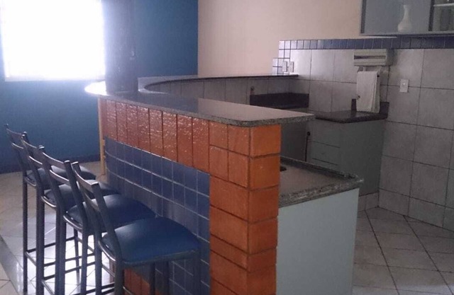 Well located, mild climate, close to park, hypermarket, church, receptions,