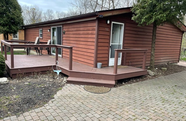 Well maintained house in Island Club just minutes from downtown PIB!