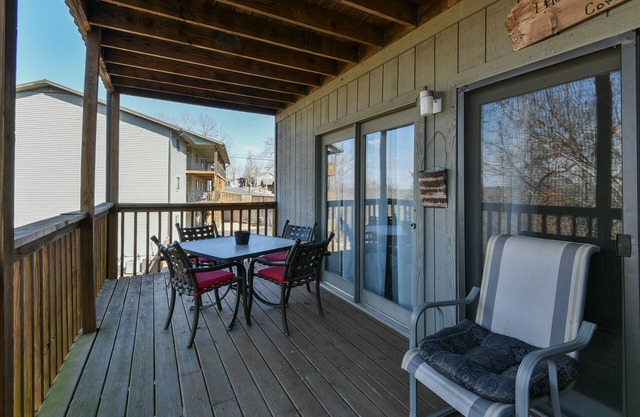 Westcreek Ranch @ Notch - NO Stairs! 2 Pools, Fishing Lake, 1 Mile to Sdc!