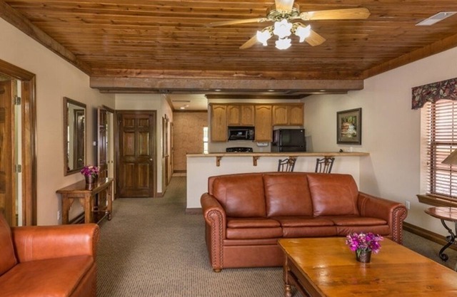 Westgate Branson Woods for Veterans Day week in this great 2BR Condo