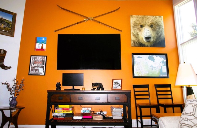 Westward Ho! - Great Central Location - Hot Tub - Olde Town Arvada