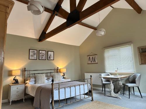 White House Farm - Beautiful Self Contained Courtyard Rooms