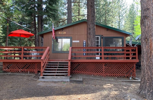 Wi-Fi 2 bed/2 bath Peaceful Calpine Retreat!