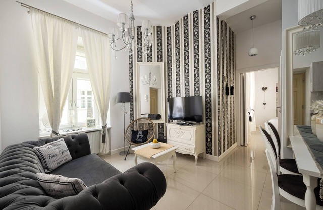 Wilcza City Centre Chic Apartment