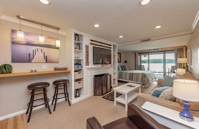 Will O' The Wisp: 103A Efficiency/One Bath