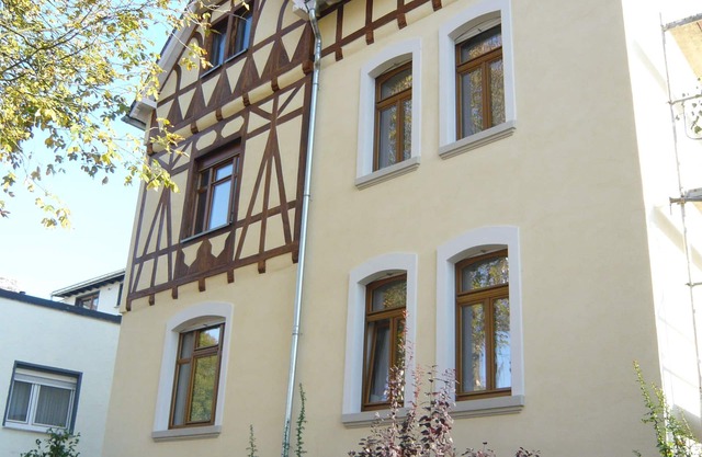 With balcony and fully equipped!