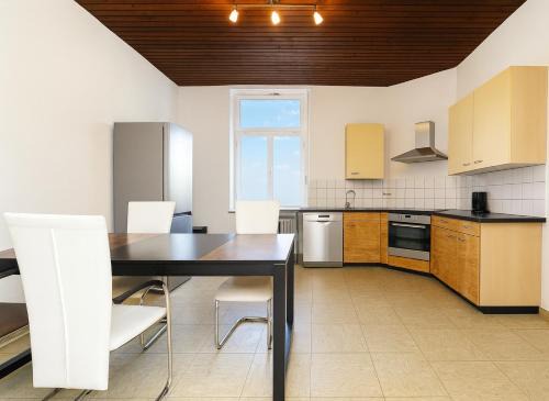 Wohnung in historischer Villa in ruhiger Toplage