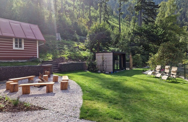 Wonderful private villa for 18 guests with WIFI, TV, patio and pets allowed